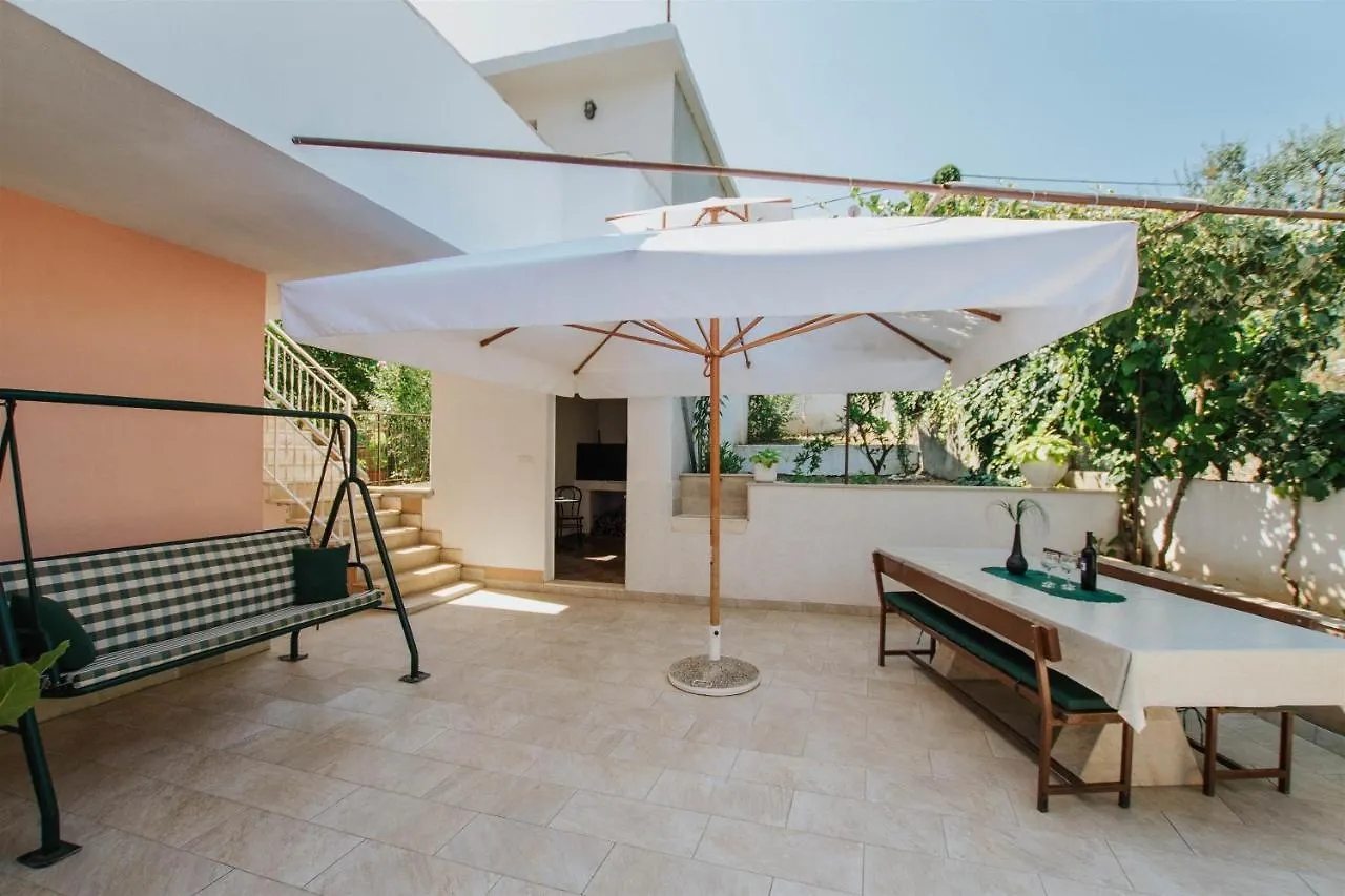 Apartment Klaric Trogir